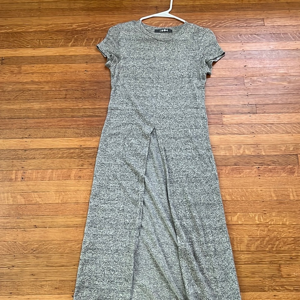 Grey t-shirt duster